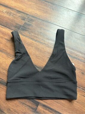 Lululemon align v neck bra size 4